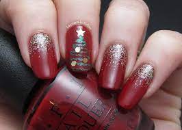 The Digit Al Dozen Does Red Gold And Green Day 2 Abstract Christmas Tree Cute Christmas Nails Christmas Nail Designs Xmas Nails