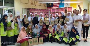 Check spelling or type a new query. Warga Klinik Terima Kuih Ameerah Tasek Gelugor