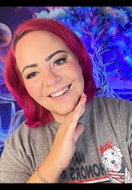 Amber Pflug's Instagram, Twitter & Facebook