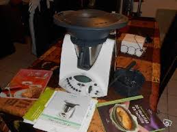 Le manuel d'installation ou notice d'installation vorwerk 3300 demontage donne les instructions pour le mettre en service. Robot Multifonctions Thermomix Tm31