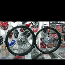Kumpulan foto foto modif jupiter z hitam ini diambil dari berbagai sumber, semoga bisa membantu temen temen yang sedang cari konsep modifikasi. Velg Jari Jari Ring 17 Jupiter Z Jupiter Lama Vega New Vega Zr Jupiter Zx Jupiter Mx Lama Variasi Merk V Rossi Warna Hitam Lazada Indonesia