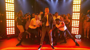 Check out the latest pics of. Chris Brown S Iheart Performance 2016 Youtube