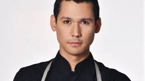 Ένα παράθυρο θάλασσα όλγα λασκαράτου. Swthrhs Kontizas Poios Einai O Kriths Toy Masterchef Poy Apokalesan Samoyrai Zappit