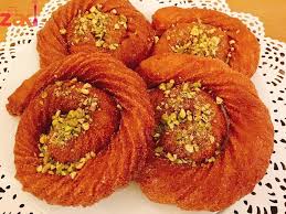 تحلاية السهره مين بحب المشبك الحلبي زاكي Lebanese Recipes Arabic Food Desert Recipes