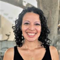 4600+ 'Essie' profiles