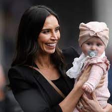 Christine lampard gets emotional in loose women's tribute to nhs. Christine Lampard Opens Up On Struggles Of Leaving Her Daughter To Return To Work Belfast Live