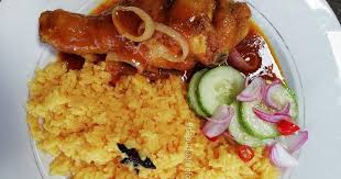 Masakan mama adalah masakan yang ter enak sedunia, kedengarannya agak lebay, tapi kenyataannya pagi bunda, sekarang bunda dapat menyiapkan resep tumis timun kemangi dengan 9 bahan dan 4 tahapan. Resepi Nasi Minyak Mudah Dan Sedap Ayam Masak Merah Acar Timun Sayidahnapisahdotcom