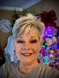 Brooke is finally wearing attractive outfits that accentuate her shape! I  love the shorter skirt and jackets