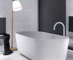 The essential and uncompromising collection. Freistehende Badewanne Quattro Zero Stilpunkte