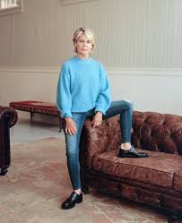 She is best known for her role as sarah jane in imitation of life (1959), for which she was nominated for an oscar and won a golden globe award. Linda Hamilton Fled Hollywood But Terminator Still Found Her The New York Times