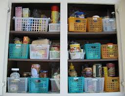 Dalam apartmen dua bilik, ia lebih mudah untuk dalam kes pertama, kediaman ini mempunyai dapur kecil dan loggia bersebelahan dengannya, yang sering digunakan untuk mengembangkan ruang. Blog Susun Atur Dapur Desainrumahid Com