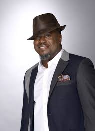 O artista já estava com mais de 70% dos pulmões. Troy Sneed Cantor Gospel Morre Aos 52 Anos Apos Complicacoes Causadas Por Coronavirus Musica G1