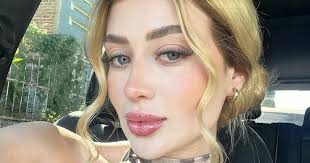 Alan Maloney: High school wrestler forced to cut dreadlocks or forfeit  match by referee in New Jersey