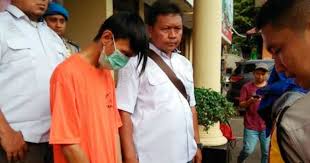 Cerita dari suhu gee13 (forum semprot.com). Muka Hancur Ditumbuk Kaki Dipatahkan Bapa Syaitan Dera Bayi Sampai Mati Semasa Cari Infonet