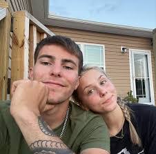 Blake Hines's Instagram, Twitter & Facebook