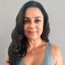 Put a finger down: Essential Oil Obsession Edition How many fingers did you  put down? 👀