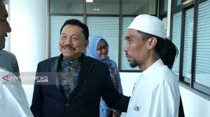 Diaz faisal malik hendropriyono adalah seorang politikus indonesia asal jakarta yang saat ini diaz hendropriyono: Geruduk Rumah Mahfud Md Hendropriyono Beri Peringatan Ke Pendukung Rizieq