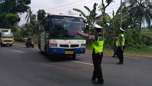 Jual stiker lintas husein / komensen: Binded7i1cy7tm