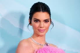 Turns out, kylie jenner has a pretty big entourage. Kendall Jenner Plastic Surgery Before And After Marie Claire Australia