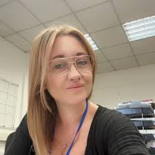 ❤️ Work for a company you LOVE ❤️ and CELEBRATE your successes ❤️