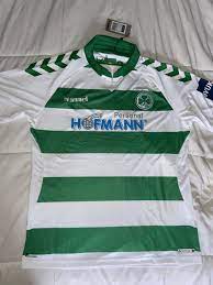 Alles over de club greuther fürth (bundesliga) actuele selectie met marktwaarden transfers geruchten speler statistieken programma.selectie van spvgg greuther fürth. Greuther Furth Home Camiseta De Futbol 2018 2019 Sponsored By Hofmann Personal