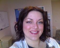 Nikki Willis's Instagram, Twitter & Facebook