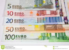Pieniądze w waluta euro zdjęcie stock. Obraz złożonej z waluta ...
