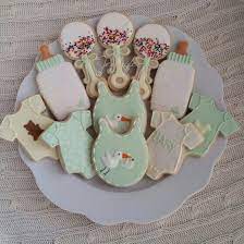 Gender Neutral Baby Shower Cookies They Matched The Cake That I Didn T Make 2019 Gender Neu Baby Shower Cookies Neutral Baby Shower Cookies Baby Shower Food