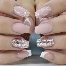 Esto no tiene porqué resultar aburrido ni soso si se utiliza el color adecuado, como un granate, un rojo o un azul eléctrico. PintereÑ•t Jeniimariee Manicura De Unas Disenos De Unas Manicura