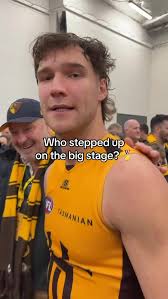 Our glorious kings deliver their votes 🏅