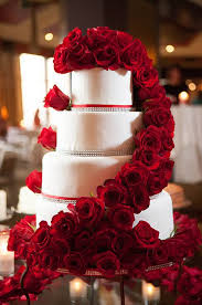 The Secrets To Fresh Flowers For Your Wedding Cake Wedding Cake Red Wedding Cake Roses White Wedding Cake