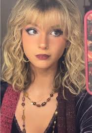 Whimsical Eyeshadow Tutorial for Sparkly Looks