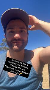 anyone know of a crafty maker who makes trans flag colour christmas  baubles? or can make me one and i can pay a commission fee ? thanks so much