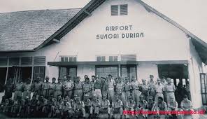 Wmkf) atau lapangan terbang sungai besi dikenali juga sebagai 'airport lama' adalah sebuah lapangan terbang yang terletak di sungai besi, kuala lumpur bersebelahan dengan lebuh raya utara selatan dan terowong smart. Bandar Udara Supadio Kalimantan Barat Kenali Lebih Dekat