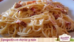 ¿te gusta cocinar sencillo?una receta fácil de preparar que no te quitará mucho tiempo. Espaguetis Con Chorizo Y Nata Sabor Intenso Espanol Recetas De Cocina