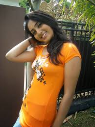 Gayathri dayas hot / wakunugoda gayathri irosha dias (ගයාත seni desahan bigo dan expresi rintihan nya.mp3 download. Gayathri Dias Shefalitayal