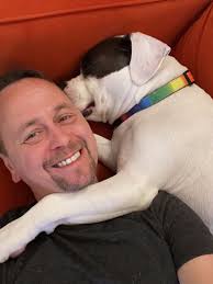 Former Elvis Presley impersonating waiter adopts a dog named Elvis