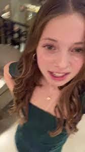 Noelle Huff's Instagram, Twitter & Facebook