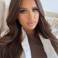 Casey Pye's Instagram, Twitter & Facebook