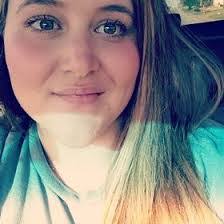 Melissa Markham's Instagram, Twitter & Facebook