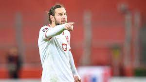 Według naszych informacji podpisze trzyletni kontrakt z krasnodarem. Poland Duo Krychowiak And Piatkowski Test Positive For Covid 19 Ahead Of England Clash