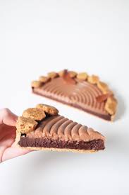 Tarte Au Chocolat Noir Et Lait Streusel Noisette Recette Olivia Patisse Tarte Au Chocolat Tarte Au Chocolat Noir Truffes Au Chocolat