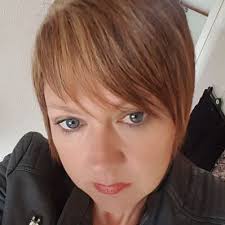 Barbara Carmichael (BeabeaCarmo@)