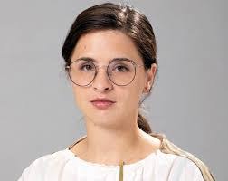 Juliana Bello's Instagram, Twitter & Facebook