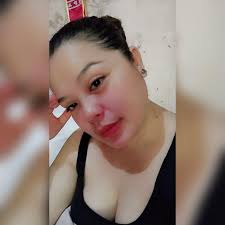 This lasagna has no layers! It's made in a sheet pan and I'm all about this  shortcut way to one of my favorite foods! IB: Giada De Laurentiis  INGREDIENTS 4 tablespoons olive