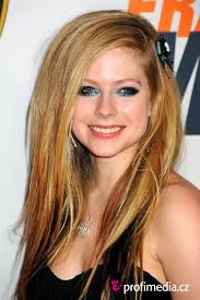 View yourself with avril lavigne hairstyles. Avril Lavigne Hairstyle Easyhairstyler