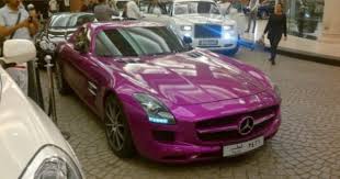 Video Pink Wrapped Mercedes Benz Sls Amg In Dubai Gtspirit