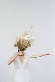 Maybe you would like to learn more about one of these? Fleuriste Capucineatelierfloral Direction Artistique Et Papeterie Nathmajenia Bijoux Lsbuecher Robe Justap Decoration Mariage Mariage Tenture Mariage