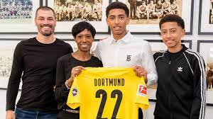 The website contains a statistic about the performance data of the player. Von Birmingham Nach Dortmund Die Karriere Von Jude Bellingham