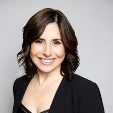 Nicole Hyde's Instagram, Twitter & Facebook